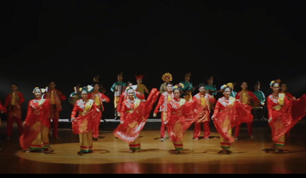 Joget Lambak Kepulauan Riau.