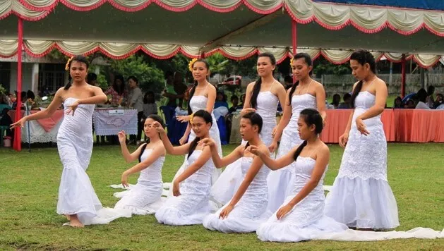 Tari Tumatenden, foto yang ditampilkan pada laman Visit Pare.